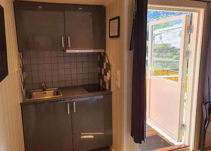 Bratland * Μπέργκεν